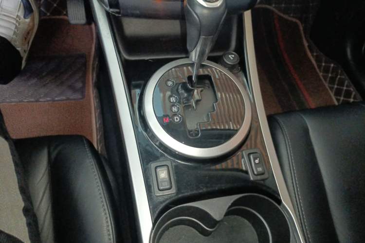 Used Mazda CX-7 2014 2.5L 2WD Luxury Edition Gear Lever