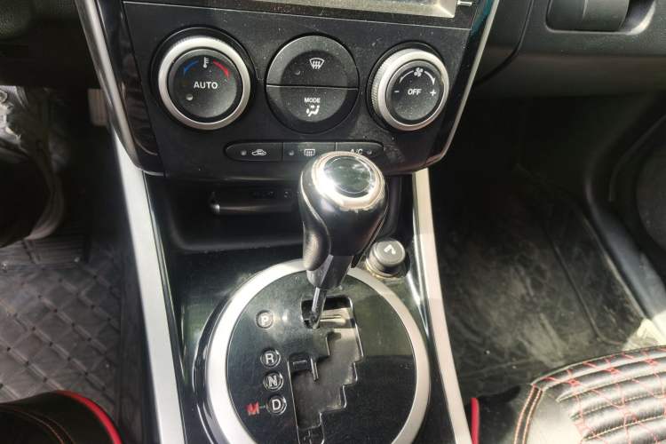 Used Mazda CX-7 2014 2.3T Smart All-Wheel-Drive Sport Edition Gear Lever