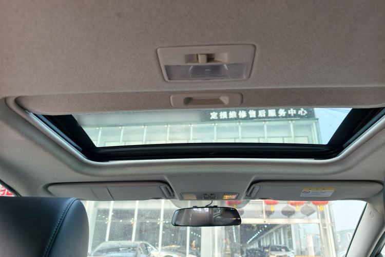 Used Mazda CX-7 2014 2.5L 2WD Luxury Edition Headliner