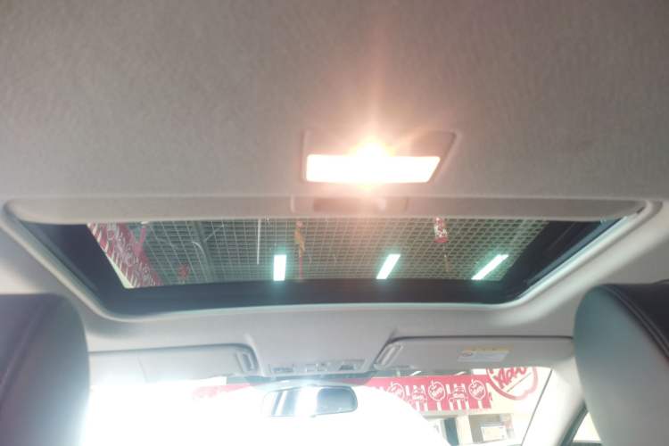 Used Mazda CX-7 2014 2.5L 2WD Luxury Edition Headliner