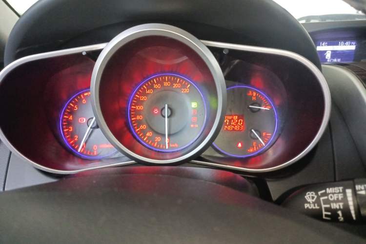 Used Mazda CX-7 2014 2.5L 2WD Luxury Edition Instrument Cluster