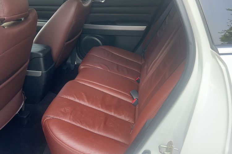Used Mazda CX-7 2014 2.5L 2WD Fashion Edition Interior 1