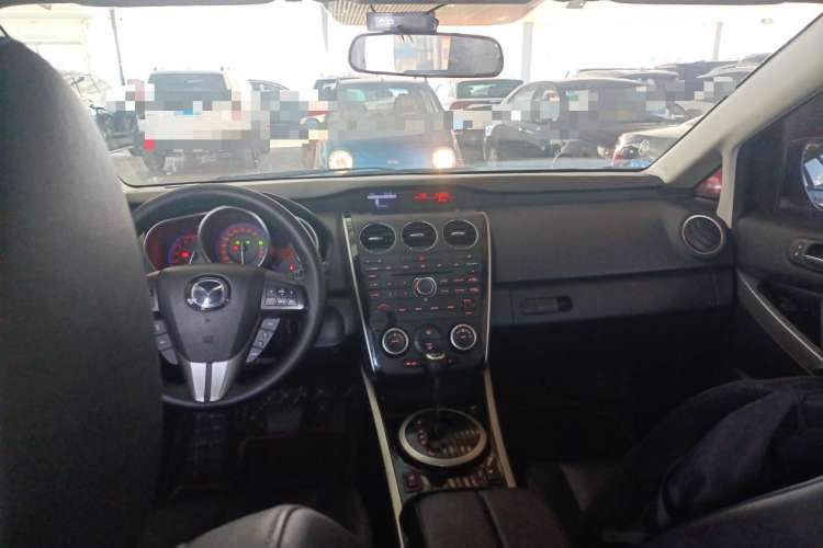 Used Mazda CX-7 2014 2.5L 2WD Luxury Edition Interior 2