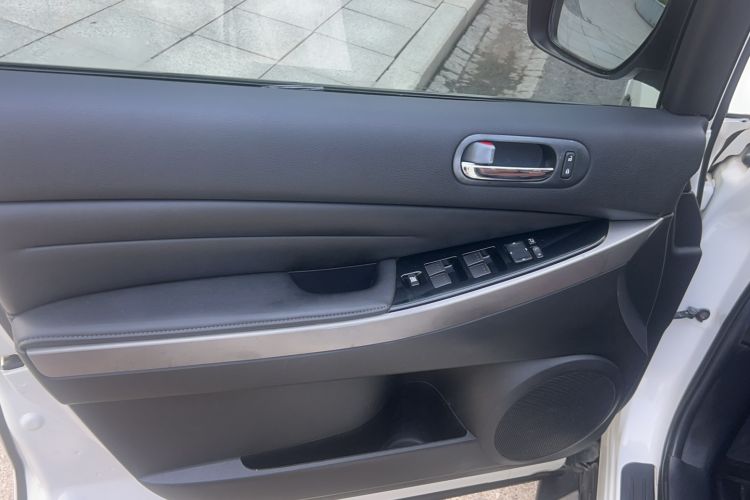 Used Mazda CX-7 2014 2.5L 2WD Fashion Edition Interior 4