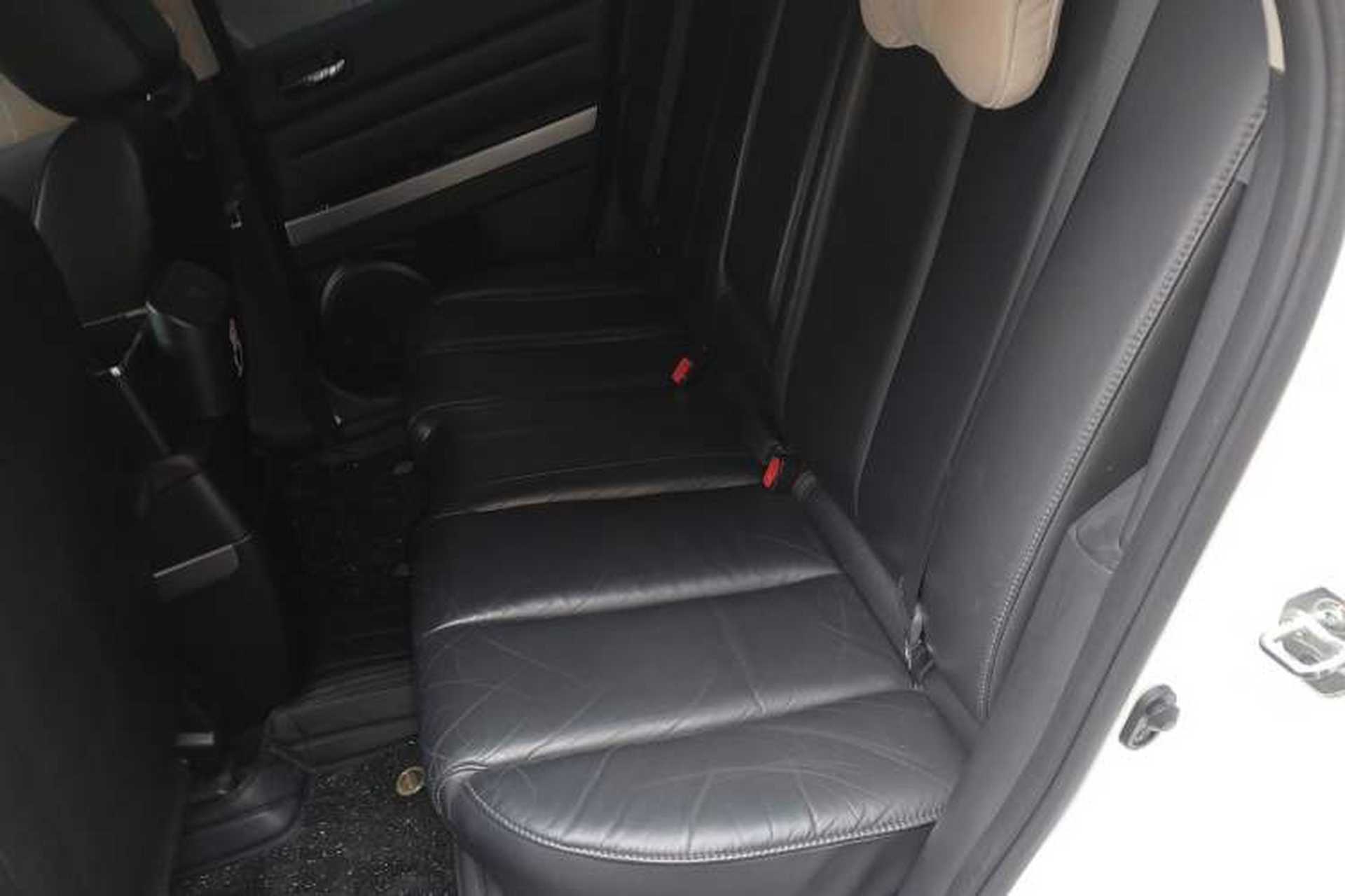 Used Mazda CX-7 2014 2.5L 2WD Luxury Edition Interior 4