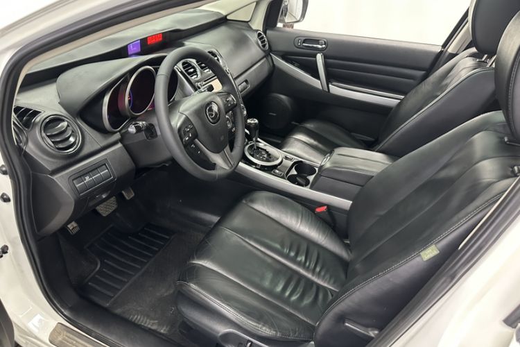 Used Mazda CX-7 2014 2.5L 2WD Premium Edition Interior 4