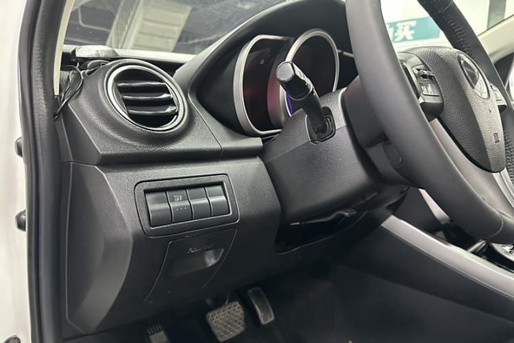 Used Mazda CX-7 2014 2.5L 2WD Premium Edition Interior 7