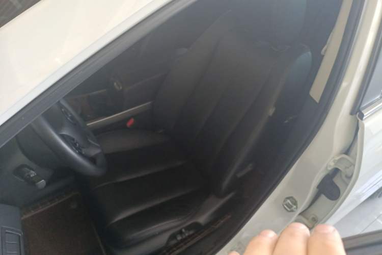 Used Mazda CX-7 2014 2.5L 2WD Luxury Edition Left Front Seat