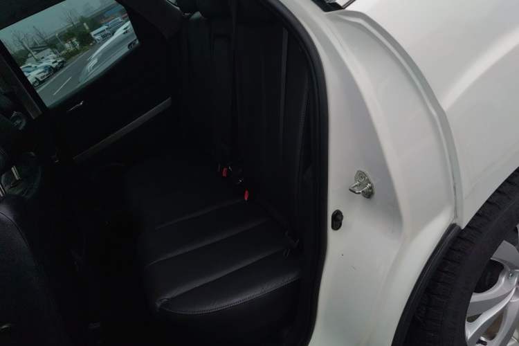 Used Mazda CX-7 2014 2.3T Smart All-Wheel-Drive Sport Edition Left Rear Seat