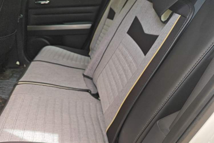 Used Mazda CX-7 2014 2.3T Smart All-Wheel-Drive Sport Edition Left Rear Seat