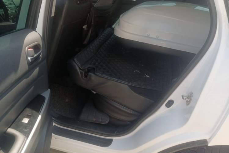 Used Mazda CX-7 2014 2.5L 2WD Luxury Edition Left Rear Seat