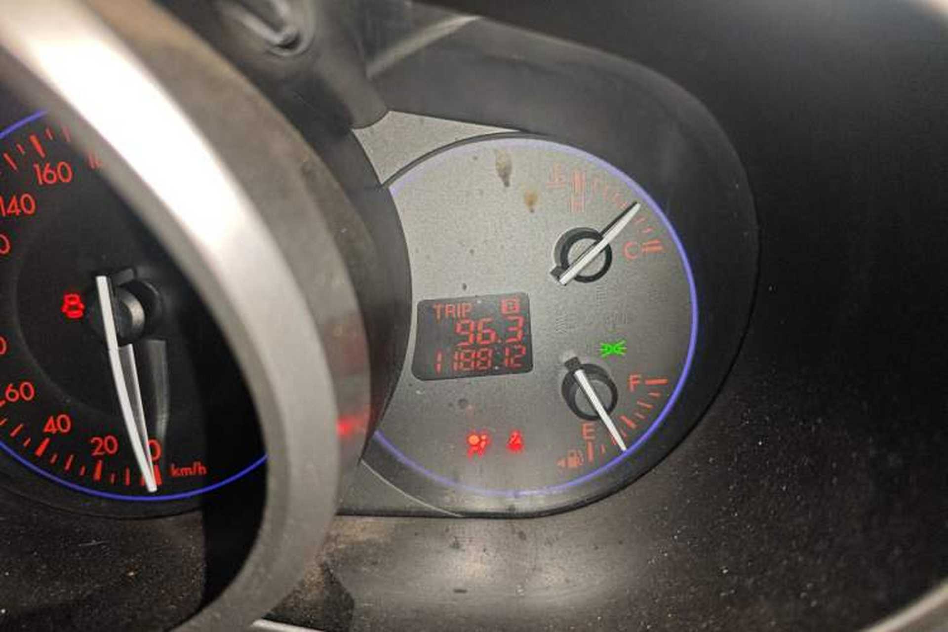 Used Mazda CX-7 2014 2.3T Smart All-Wheel Drive Supreme Edition Odometer Close Up