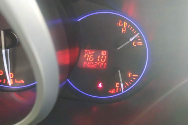 Used Mazda CX-7 2014 2.3T Smart All-Wheel Drive Supreme Edition Odometer Close Up