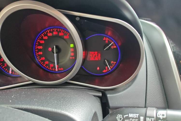 Used Mazda CX-7 2014 2.3T Smart All-Wheel-Drive Sport Edition Odometer Close Up