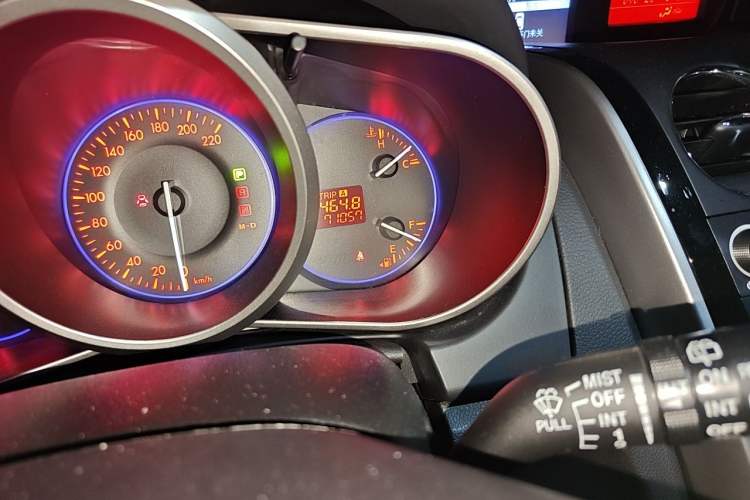 Used Mazda CX-7 2014 2.3T Smart All-Wheel-Drive Sport Edition Odometer Close Up