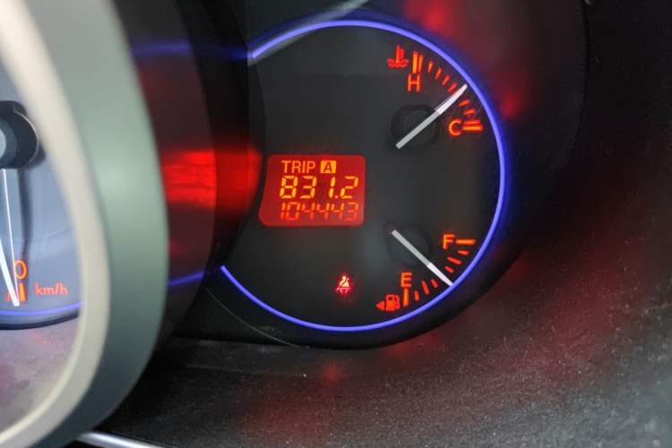 Used Mazda CX-7 2014 2.3T Smart All-Wheel Drive Supreme Edition Odometer Close Up