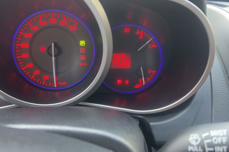 Used Mazda CX-7 2014 2.5L 2WD Fashion Edition Odometer Close Up