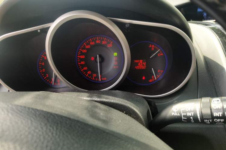 Used Mazda CX-7 2014 2.3T Smart All-Wheel-Drive Sport Edition Odometer Close Up