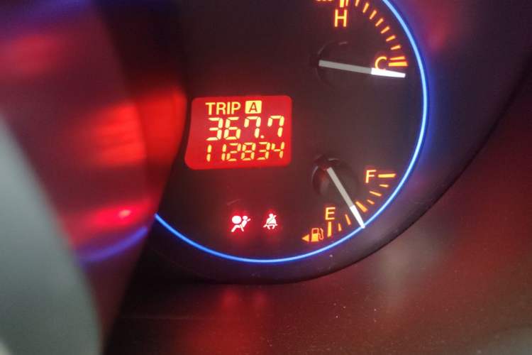 Used Mazda CX-7 2014 2.5L 2WD Fashion Edition Odometer Close Up