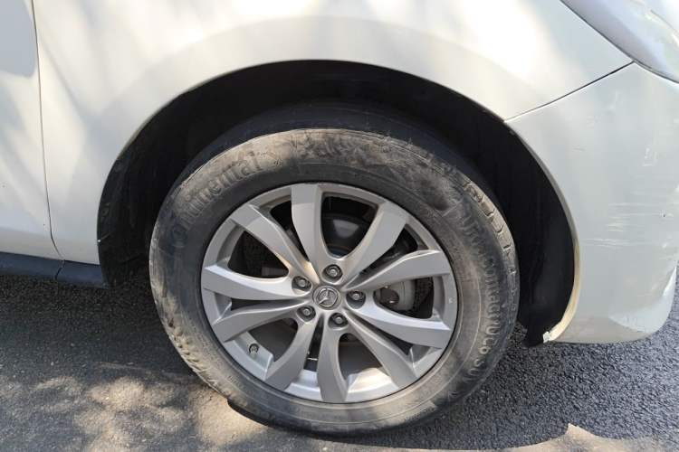 Used Mazda CX-7 2014 2.3T Smart All-Wheel Drive Supreme Edition Right Front Wheel Hub