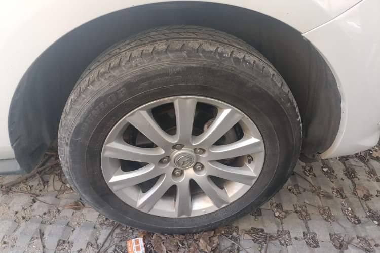 Used Mazda CX-7 2014 2.5L 2WD Fashion Edition Right Front Wheel Hub