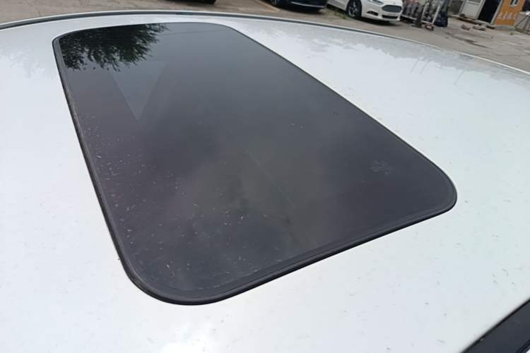 Used Mazda CX-7 2014 2.5L 2WD Luxury Edition Roof