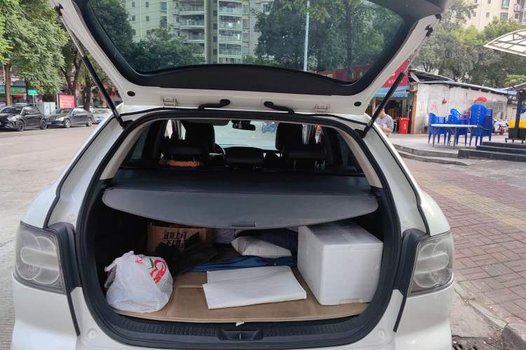 Used Mazda CX-7 2014 2.5L 2WD Premium Edition Trunk