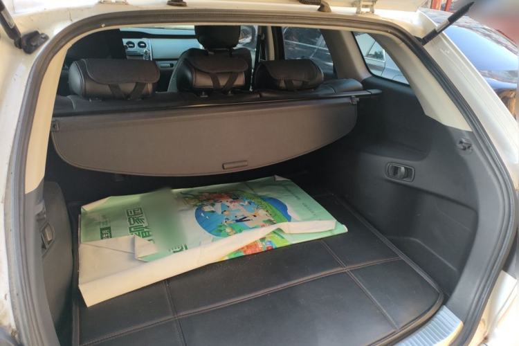 Used Mazda CX-7 2014 2.5L 2WD Fashion Edition Trunk