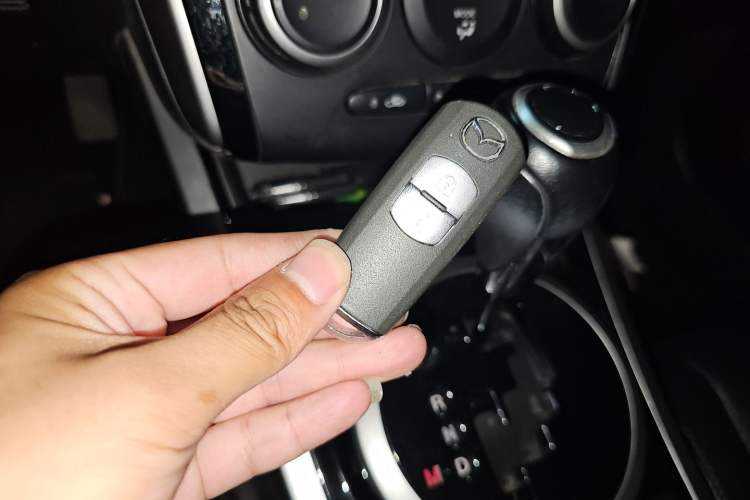 Used Mazda CX-7 2014 2.3T Smart All-Wheel-Drive Sport Edition Vehicle Key