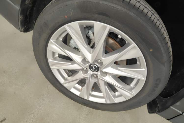 Used Mazda CX-8 2019 2.5L Four-Wheel Drive Deluxe Edition Exterior 5