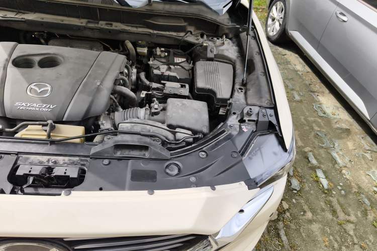 Used Mazda CX-8 2019 2.5L Two-Wheel Drive Prestige Version Engine Bay Left