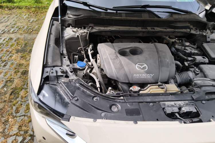 Used Mazda CX-8 2019 2.5L Two-Wheel Drive Prestige Version Engine Bay Right