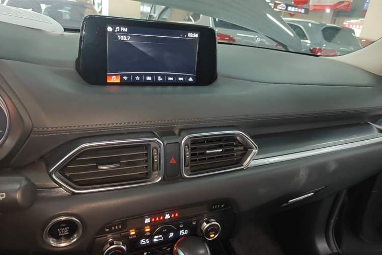 Used Mazda CX-8 2019 2.5L Two-Wheel Drive Prestige Version Audio And AC Panel