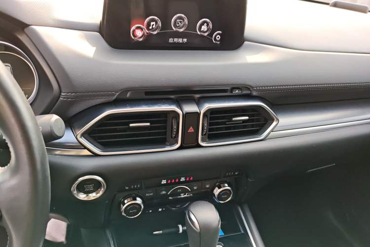 Used Mazda CX-8 2019 2.5L Four-Wheel Drive Deluxe Edition Audio And AC Panel