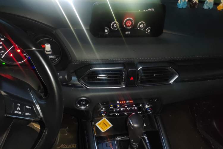 Used Mazda CX-8 2019 2.5L Two-Wheel Drive Prestige Version Audio And AC Panel