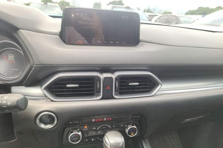 Used Mazda CX-8 2019 2.5L Two-Wheel Drive Prestige Version Audio And AC Panel