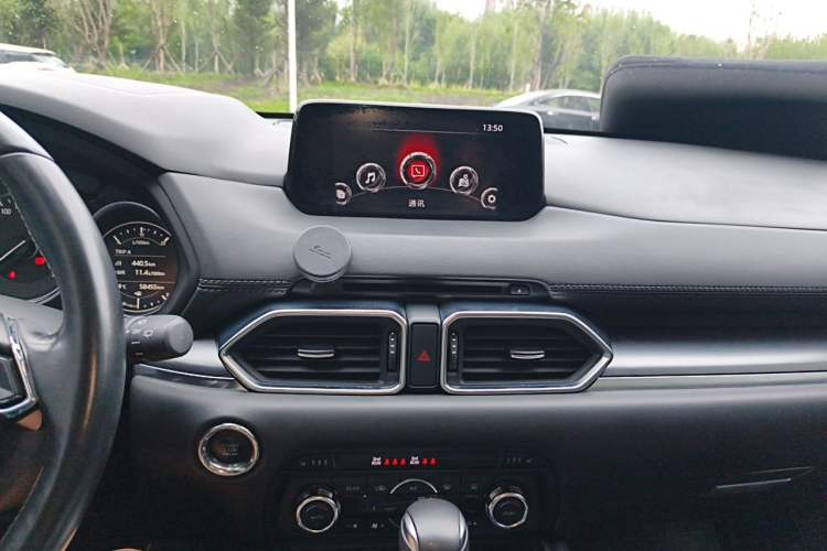Used Mazda CX-8 2019 2.5L Four-Wheel Drive Deluxe Edition Audio And AC Panel