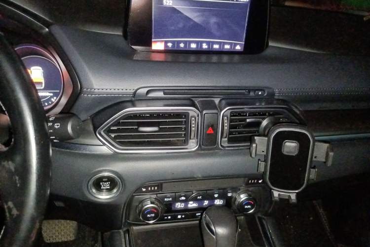 Used Mazda CX-8 2019 2.5L Four-Wheel Drive Deluxe Edition Audio And AC Panel