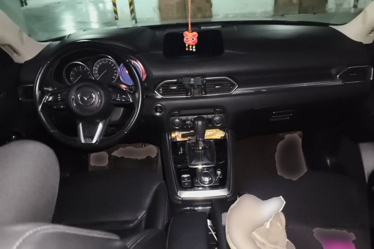Used Mazda CX-8 2019 2.5L Two-Wheel Drive Prestige Version Center Console
