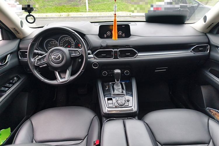 Used Mazda CX-8 2019 2.5L Four-Wheel Drive Deluxe Edition Center Console