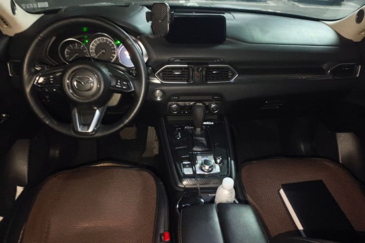 Used Mazda CX-8 2019 2.5L Four-Wheel Drive Deluxe Edition Center Console