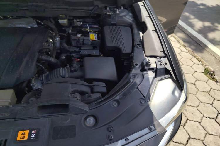 Used Mazda CX-8 2019 2.5L Four-Wheel Drive Deluxe Edition Engine Bay Left