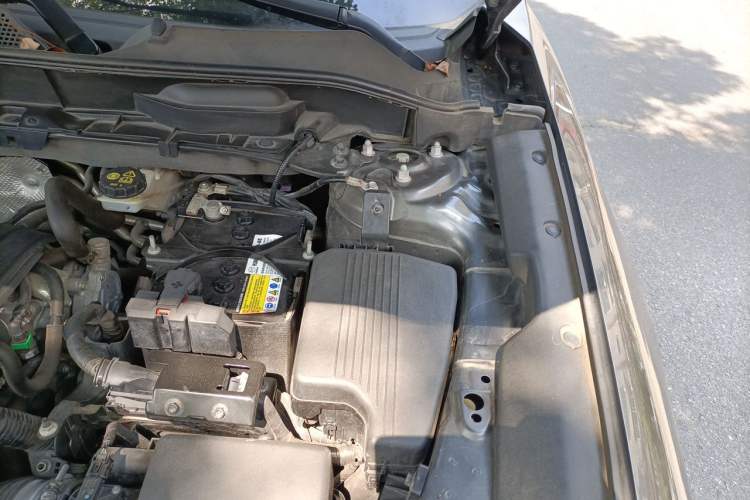 Used Mazda CX-8 2019 2.5L Four-Wheel Drive Deluxe Edition Engine Bay Left