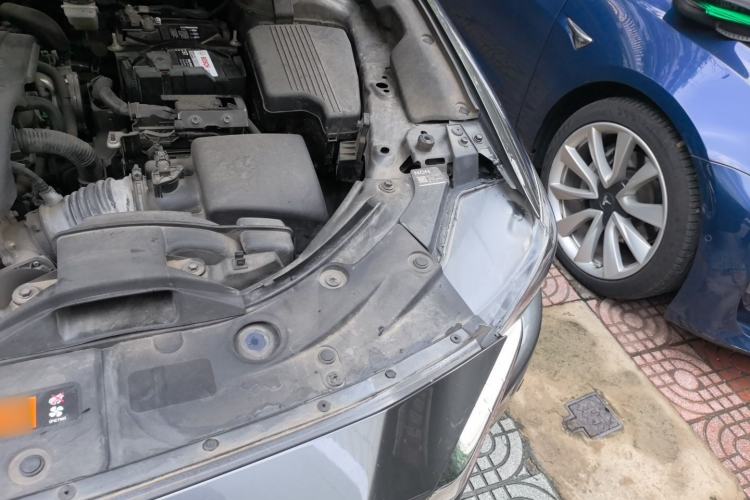 Used Mazda CX-8 2019 2.5L Four-Wheel Drive Deluxe Edition Engine Bay Left