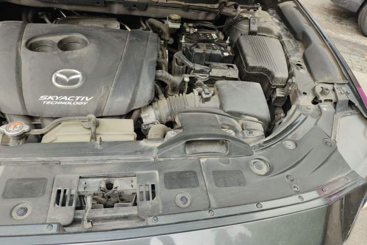 Used Mazda CX-8 2019 2.5L Two-Wheel Drive Prestige Version Engine Bay Left