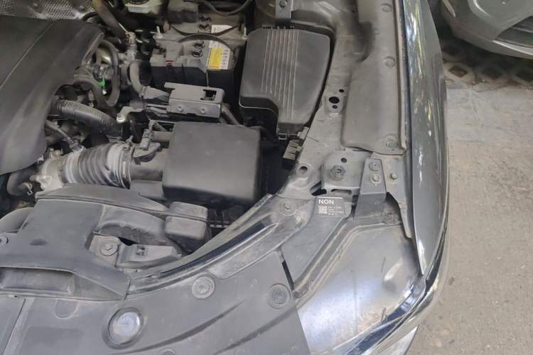 Used Mazda CX-8 2019 2.5L Four-Wheel Drive Deluxe Edition Engine Bay Left