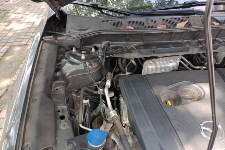 Used Mazda CX-8 2019 2.5L Four-Wheel Drive Deluxe Edition Engine Bay Right