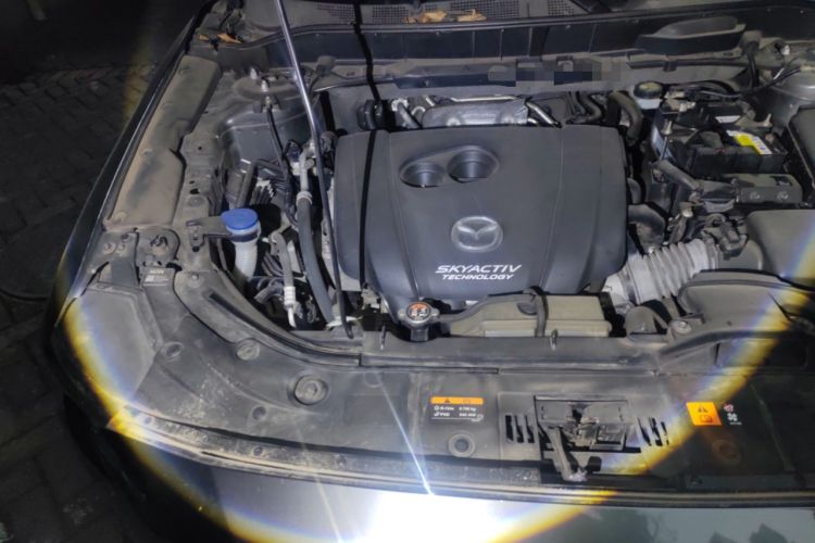 Used Mazda CX-8 2019 2.5L Two-Wheel Drive Prestige Version Engine Bay Right