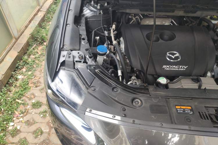 Used Mazda CX-8 2019 2.5L Four-Wheel Drive Deluxe Edition Engine Bay Right
