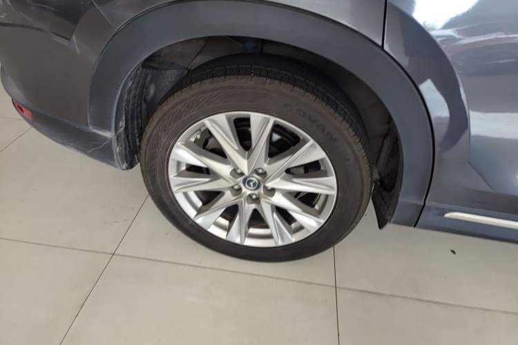Used Mazda CX-8 2019 2.5L Two-Wheel Drive Prestige Version Exterior 8